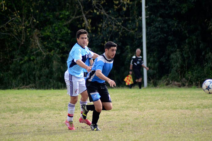 Ficha técnica: Santiago Devia Bernal