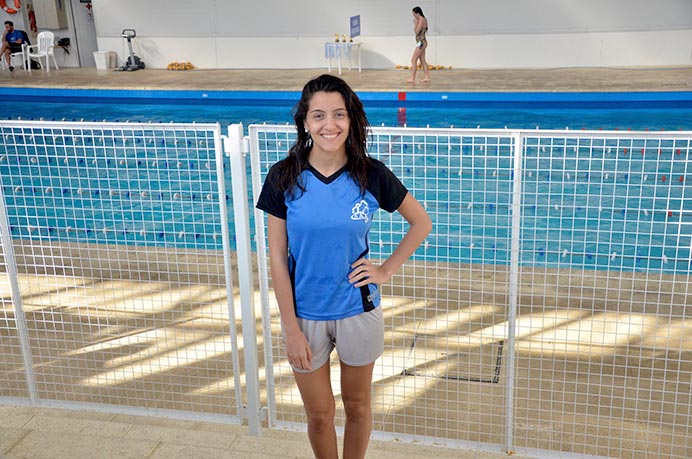En esta oportunidad conocemos un poco más las cualidades que tiene dentro del agua Bárbara Quinteros, estudiante de Producción de Moda e integrante del equipo de natación. 