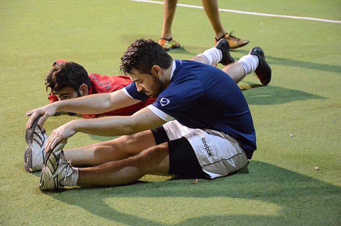 El entrenador de los conjuntos de fútbol masculino y Running, Facundo Trigueros, habla sobre la importancia de una entrada en calor previa a realizar una actividad física. ¿Qué se debe hacer?, ¿qué puede provocar?, ¿para qué sirve? Son algunas de las respuestas que se brindan a continuación. 