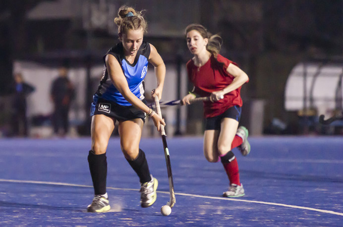 La destacada del equipo de hockey en la fiesta de Deportes, María Victoria Buscaglia, mostró su alegría por el reconocimiento obtenido y rescató el buen grupo que pudo formarse más allá de los resultados. 