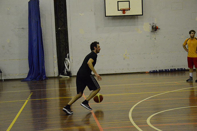 Incorporado este segundo semestre al equipo de básquet, Pablo Dallera habló sobre las sensaciones en los primeros entrenamientos junto al plantel y confesó sus objetivos para el resto del año. 