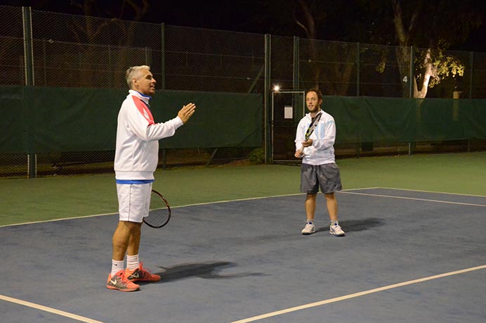 En esta nota Nicolás Hirsch habla de todo. El integrante del grupo avanzado de tenis dio su opinión sobre el cambio en los entrenamientos y el torneo, la actualidad del grupo y los objetivos que se ponen para este semestre. 