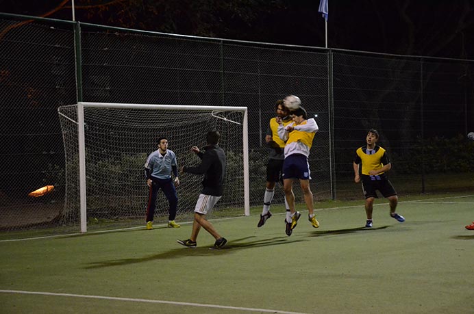 La práctica destinada a cerrar la semana se vivió a puro fútbol. Es que entre los jugadores que integran el representativo A y B, disputaron un mini torneo de cinco equipos todos contra todos. ¡Que viva el fútbol! 