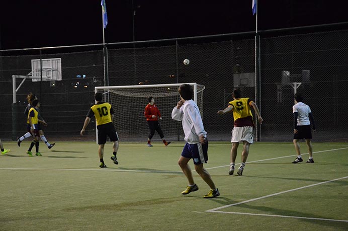 La práctica destinada a cerrar la semana se vivió a puro fútbol. Es que entre los jugadores que integran el representativo A y B, disputaron un mini torneo de cinco equipos todos contra todos. ¡Que viva el fútbol! 