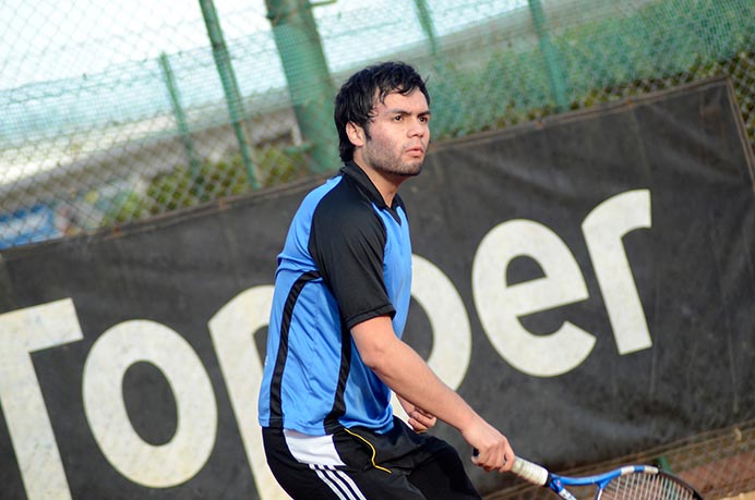 Martín Velasco jugó su primer partido con el representativo de tenis ante la Universidad de San Andrés. Con un resultado que no fue el esperado, reveló sensaciones luego del partido. <br /><br /> 