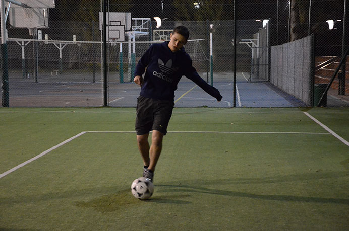 Con grandes expectativas para el futuro y entusiasmo para sumarse a los entrenamientos, Yeison Vidoz se hizo presente en la práctica de fútbol. Antes de comenzar  su primer día con el equipo, nos contó sobre su trayectoria en el deporte. 