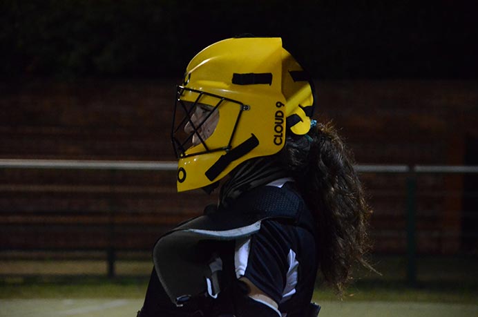 Previo al primer entrenamiento del cuatrimestre, charlamos con la arquera Daina Giardino, uno de los puntos altos del representativo de hockey en este campeonato, quien nos cuenta lo que espera el grupo para esta segunda etapa. 