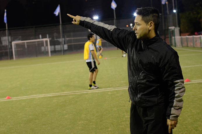 Facundo Trigueros, entrenador del conjunto de fútbol masculino, reflexionó sobre la campaña que viene haciendo el equipo en la máxima categoría. Además se refirió a temas que sacudieron el ámbito profesional de esta disciplina. 