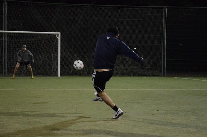 Otra de las disciplinas que dio por finalizado el primer ciclo de entrenamientos en el Club de Amigos fue el fútbol masculino, que se despidió con un amistoso que nucleó a todos sus integrantes. 