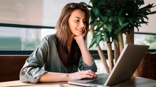 Cómo prepararse exitosamente para una entrevista laboral