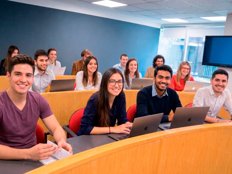 Alumnos en aula