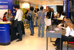 Sólida inserción laboral de alumnos y egresados