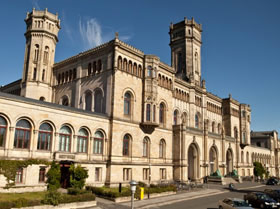 Leibniz Universitt Hannover