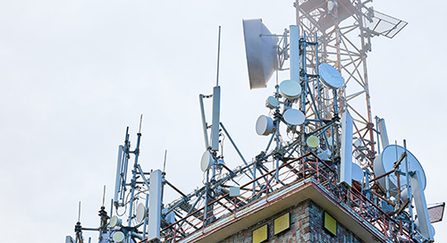 Dise&ntilde;o y Simulaci&oacute;n de antenas