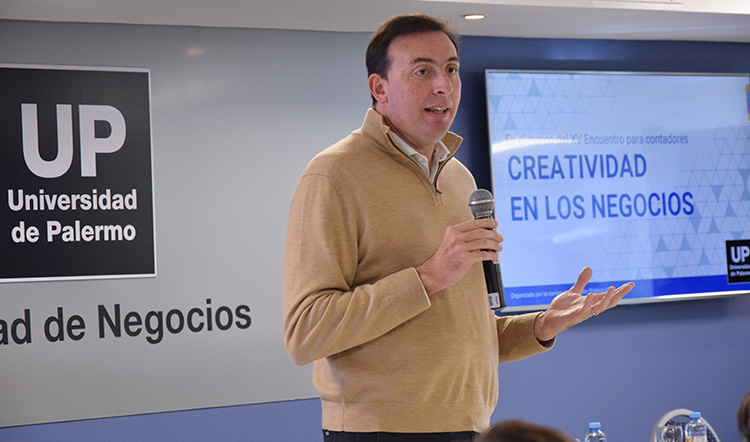 Primera Jornada: Cumbre Universitaria de Consejos Profesionales de Ciencias Económicas 1